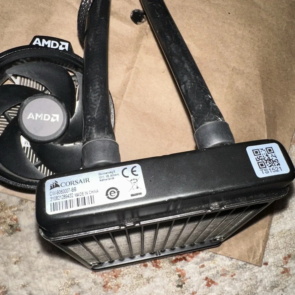 Corsair CW-9060007-WW Liquid CPU Cooler - Used, Works